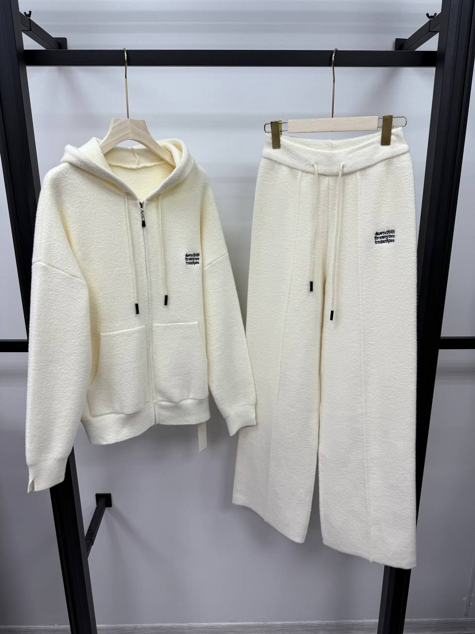 спортивный костюм loro piana,костюм на флисе,костюмы спортивные,костюм женский на флисе,костюмы спортивные женские