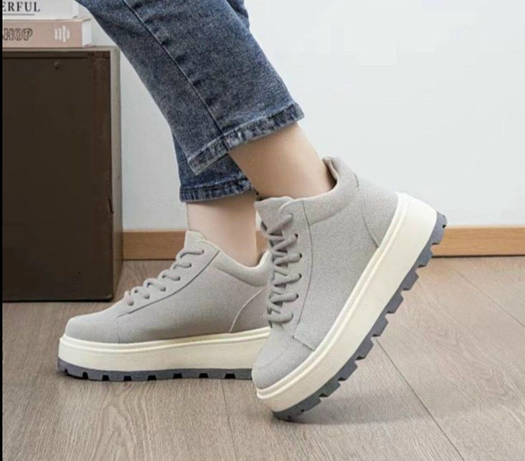 ,стильные зимние кроссовки,белатон  женская кроссовки,кроссовки женскиe, женская зимняя