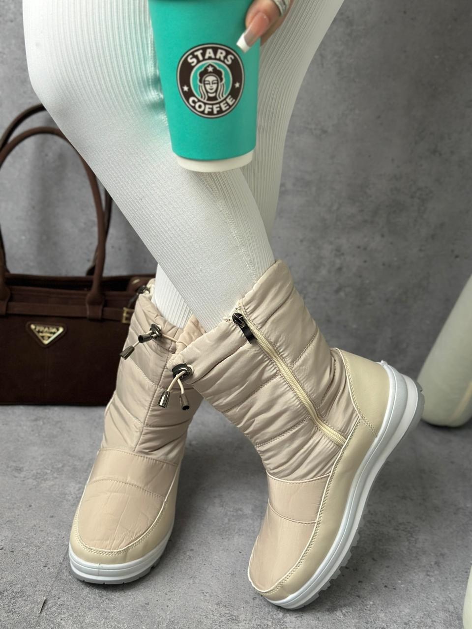 женские дутики,зимняя женская ,,сапоги дутики,дутики бежевые