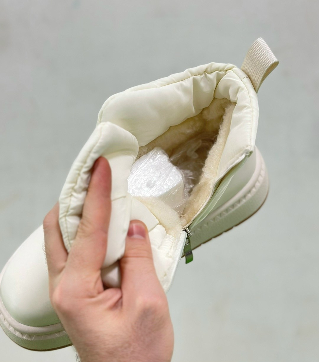 ,дутики женские,угги дутыши,женские зимние дутики,дутики угги