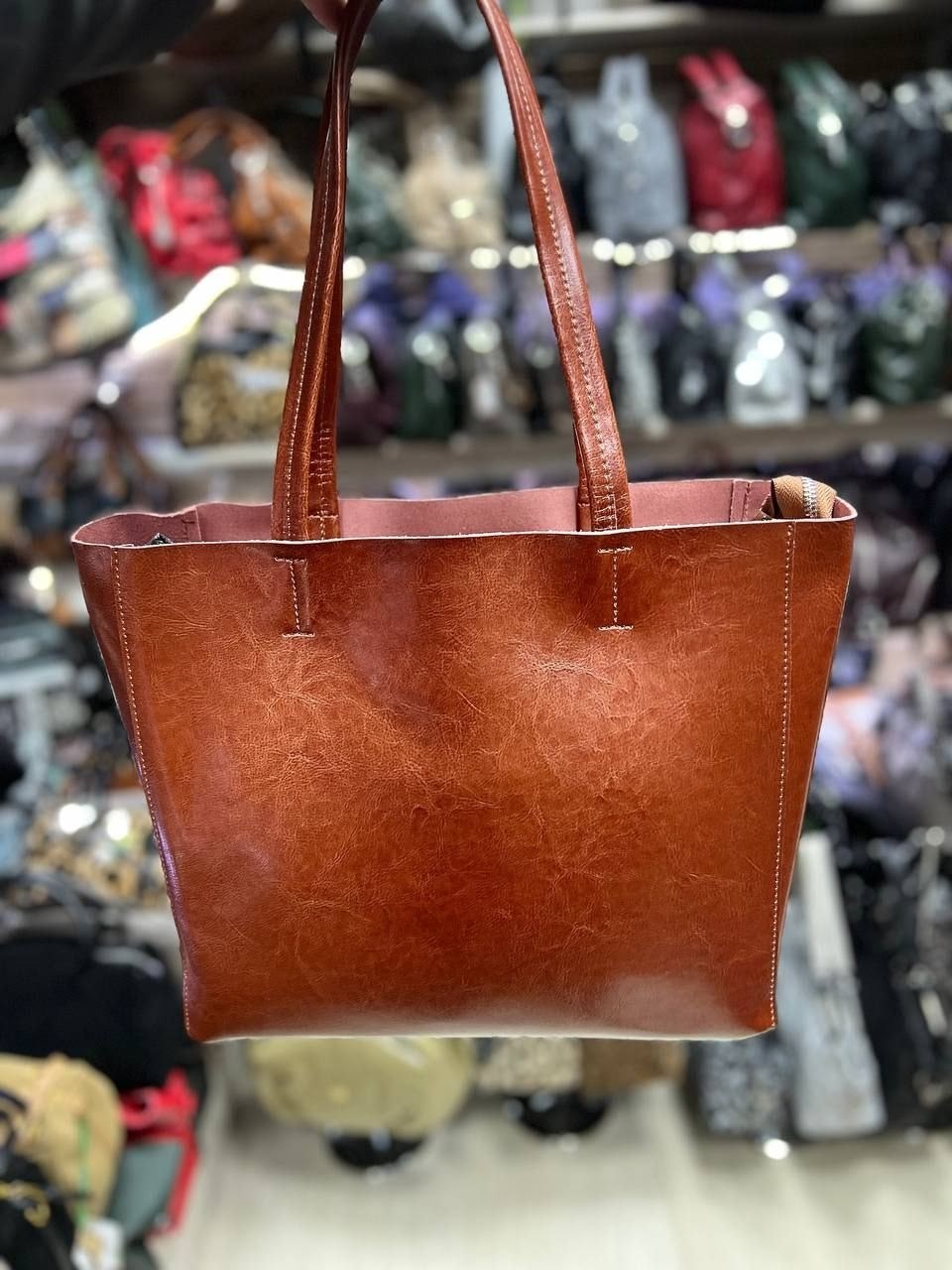 женская кожаная сумка шоппер,сумки женские шоппер,сумка шоппер натуральная кожа,кожаная сумка красная,женская кожаная сумка