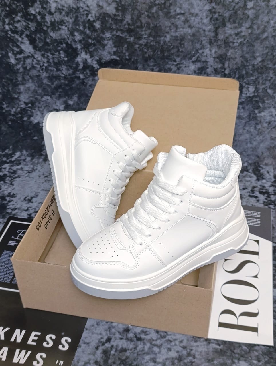 ,кроссовки высокие женские,кроссовки женскиe,белые кроссовки,высокие кроссовки
