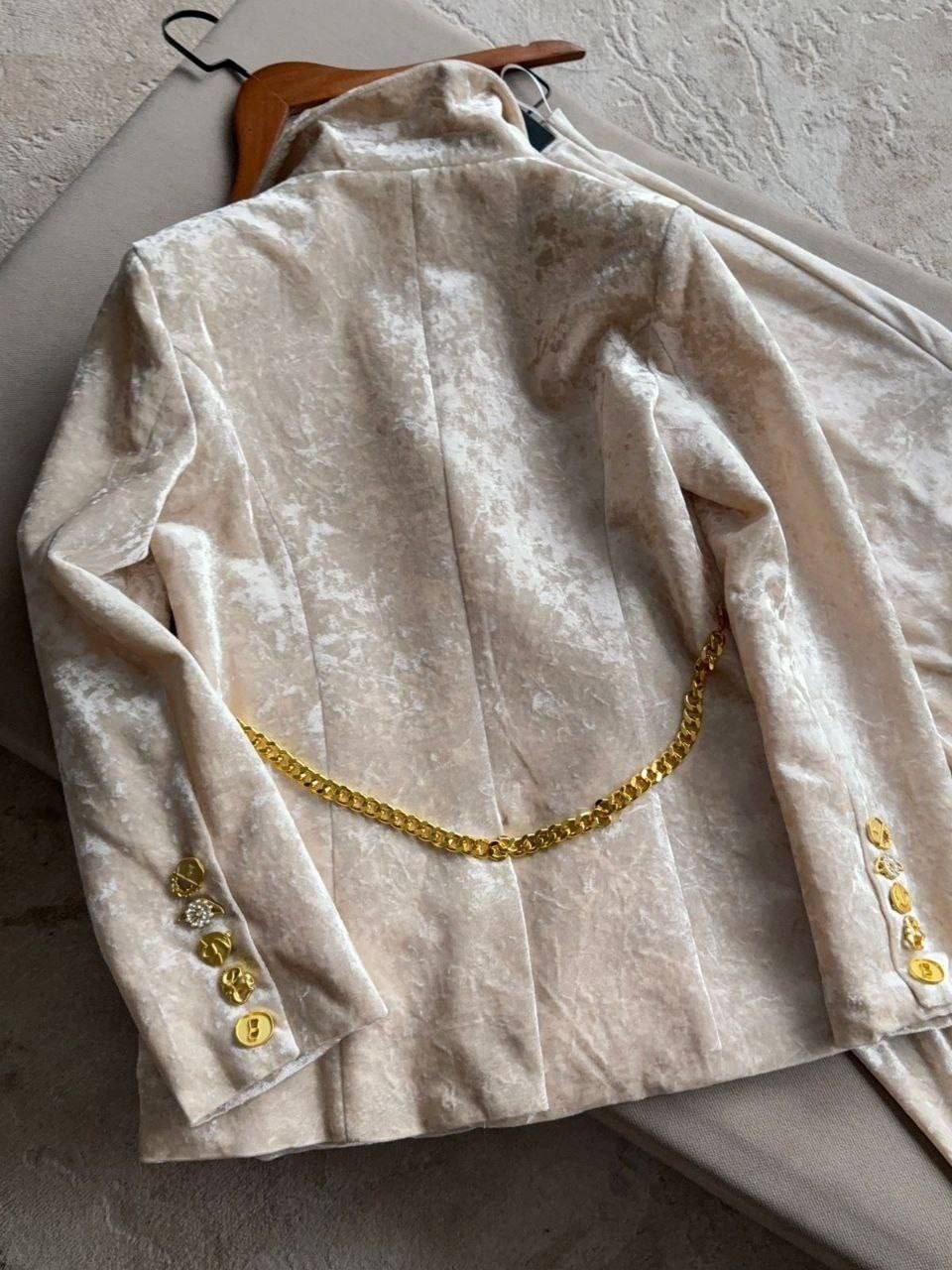 комбинезон с пайетками,блестящий пиджак,костюм с блестками,бархатный пиджак,блестящий костюм