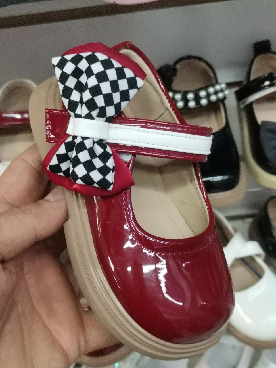 ,лаковые туфельки для девочки,туфли для девочек,туфли детские для девочек,туфли для девочек нарядные