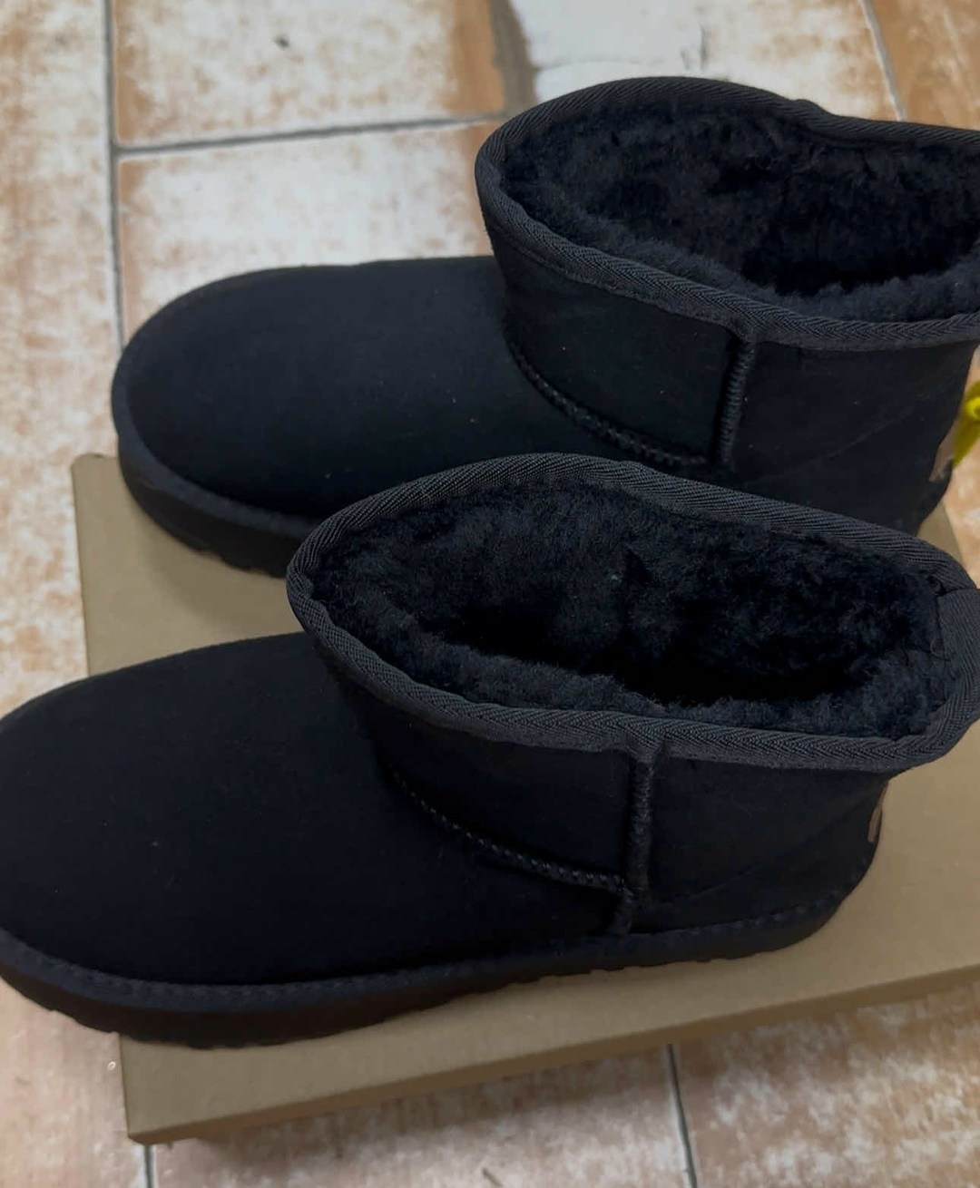 ,ugg classic mini black,мужские угги ugg,мужские угги,новые угги