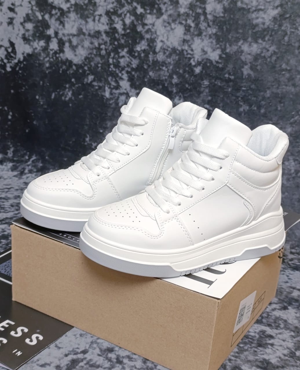 ,кроссовки высокие женские,кроссовки женскиe,белые кроссовки,высокие кроссовки