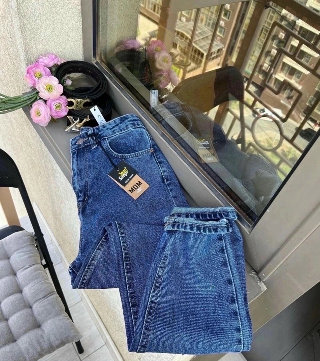 джинсы бананы слоучи,джинсы женские широкие,джинсы джинсы,джинсы бананы женские,джинсы мом