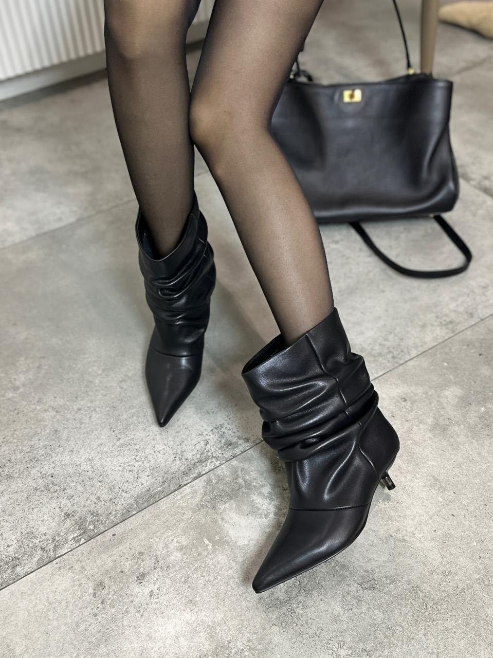 женские ботильоны с острым носком,женская ,,женские сапоги,короткие сапоги