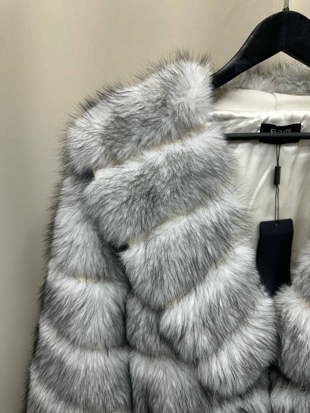 женская шуба из натурального меха кролика рекс,шиншилла шуба,шуба кролик рекс,женская шуба из натурального меха кролика,шуба из кролика рекс