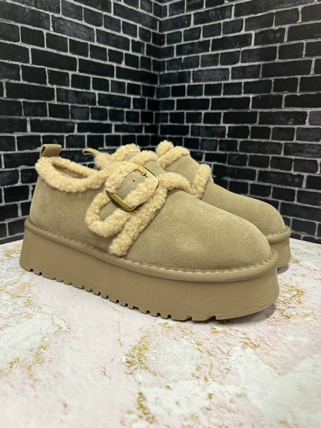 женские угги,,женская  зимняя,угги женские зимние,женская