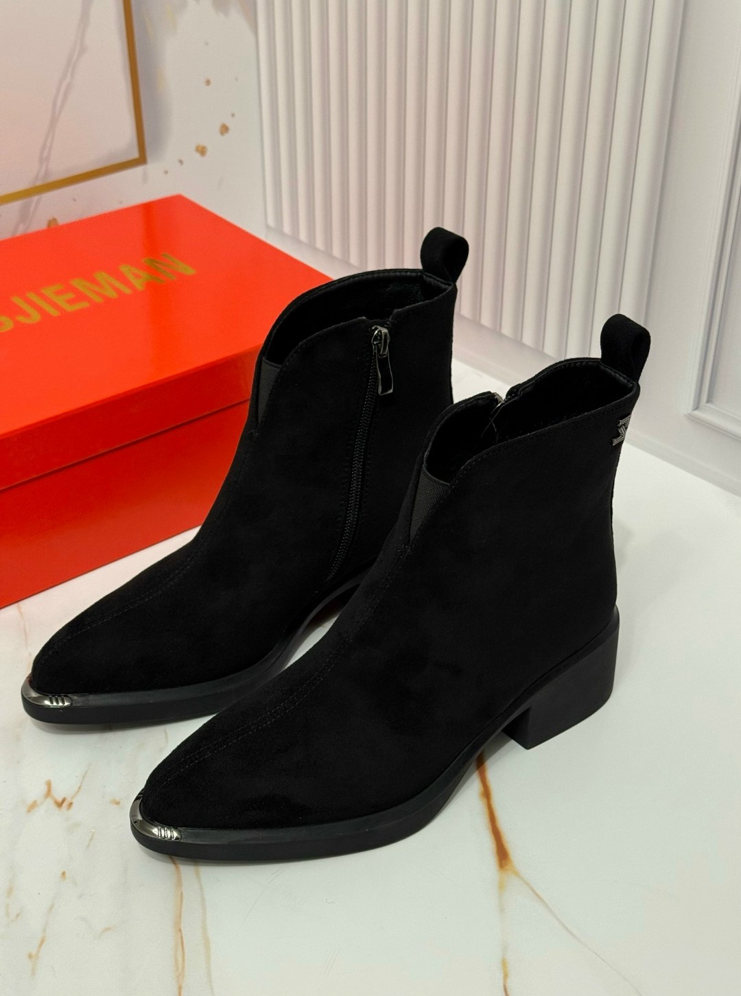 ,женская ,ботинки женские,женские ботильоны,ботильоны замшевые