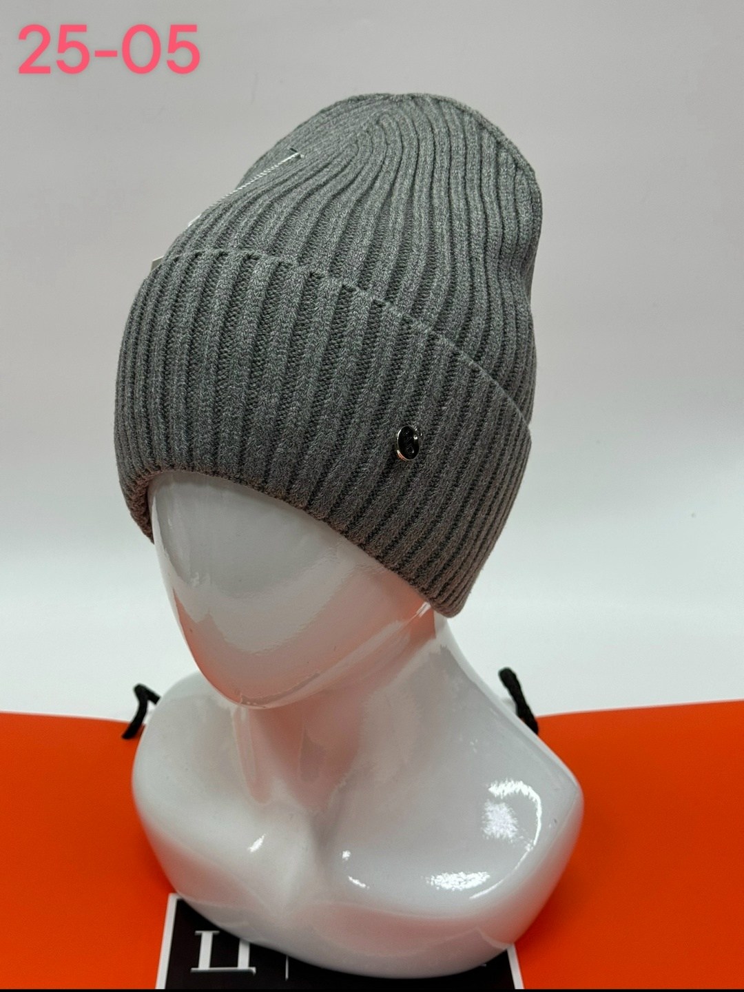 шапка женская,женская вязаная шапка,шапка для женщин, шапки женские,шапка шапка