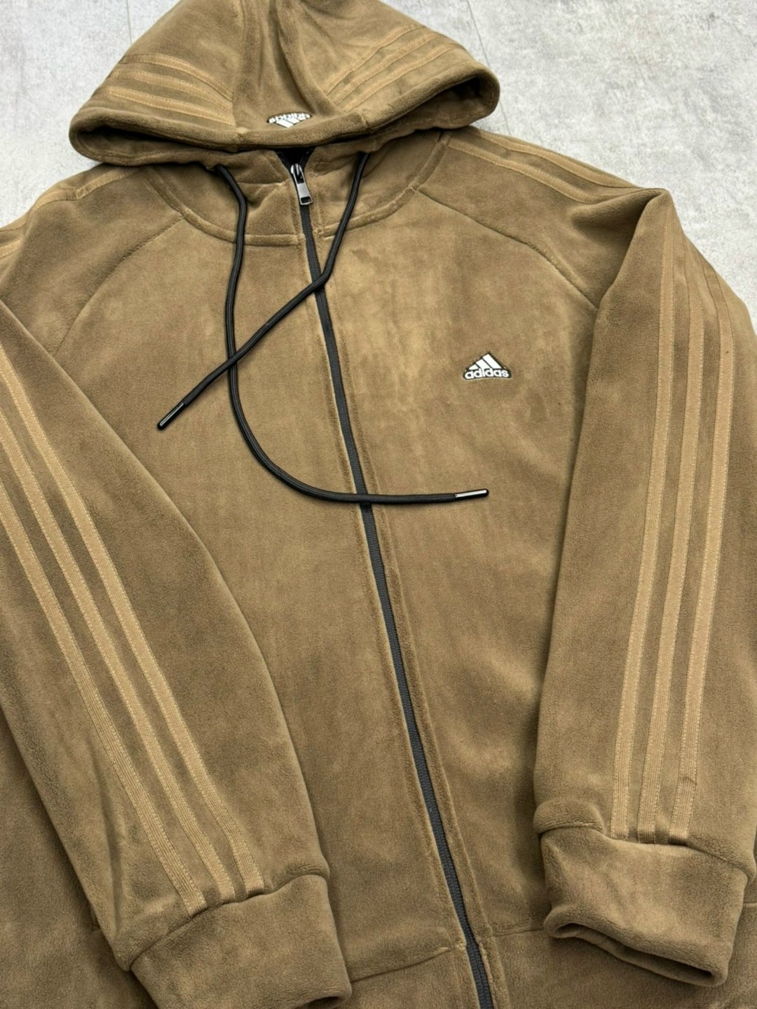 зип худи бежевая адидас,зип худи adidas essentials,adidas hoodie,толстовка adidas,толстовка адидас