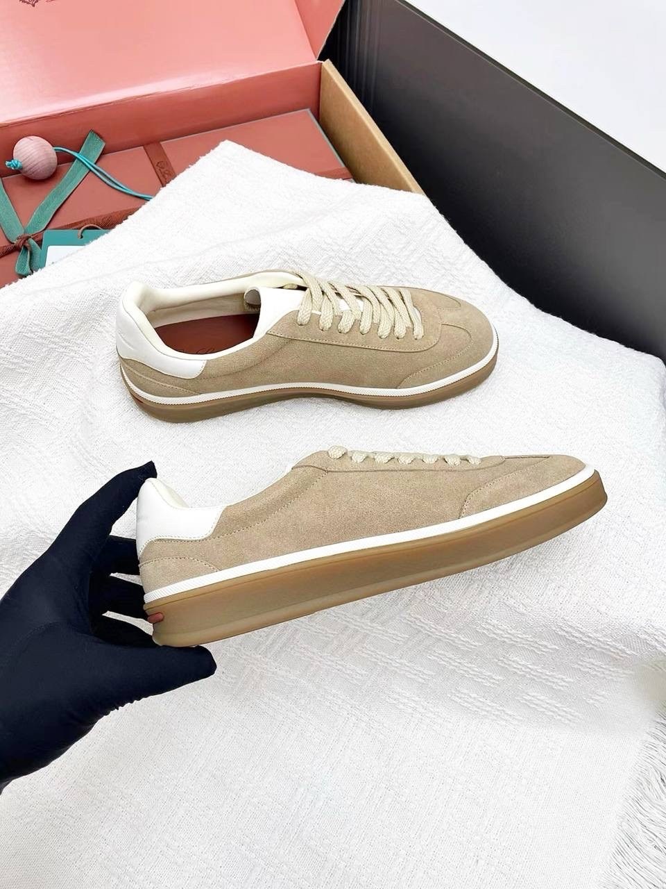 ,кроссовки замшевые,кроссовки loro piana,замшевые кеды,кроссовки brunello cucinelli