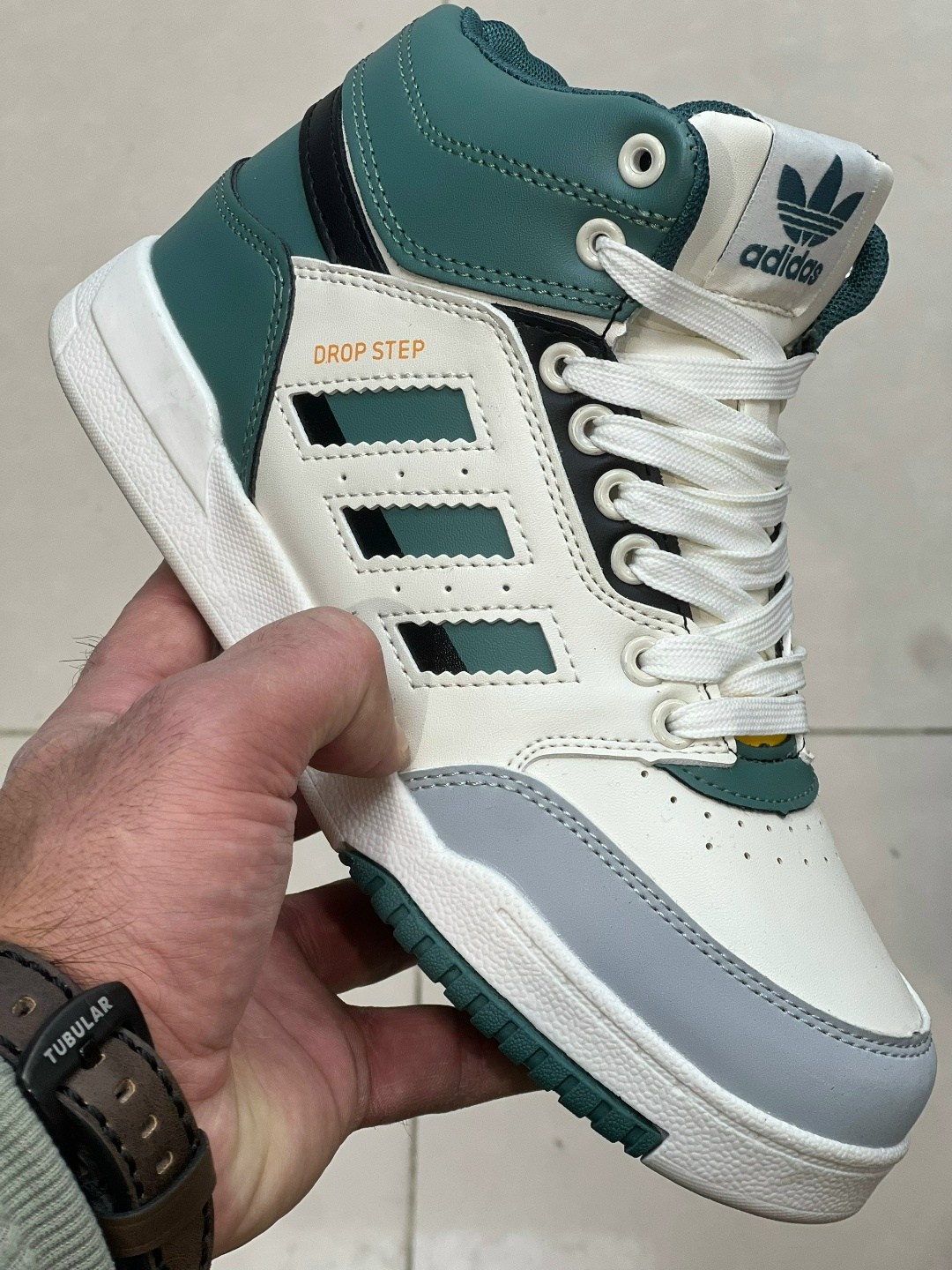 кроссовки adidas drop step,кроссовки adidas,зимние кроссовки adidas,кроссовки drop step,высокие кеды адидас ориджинал