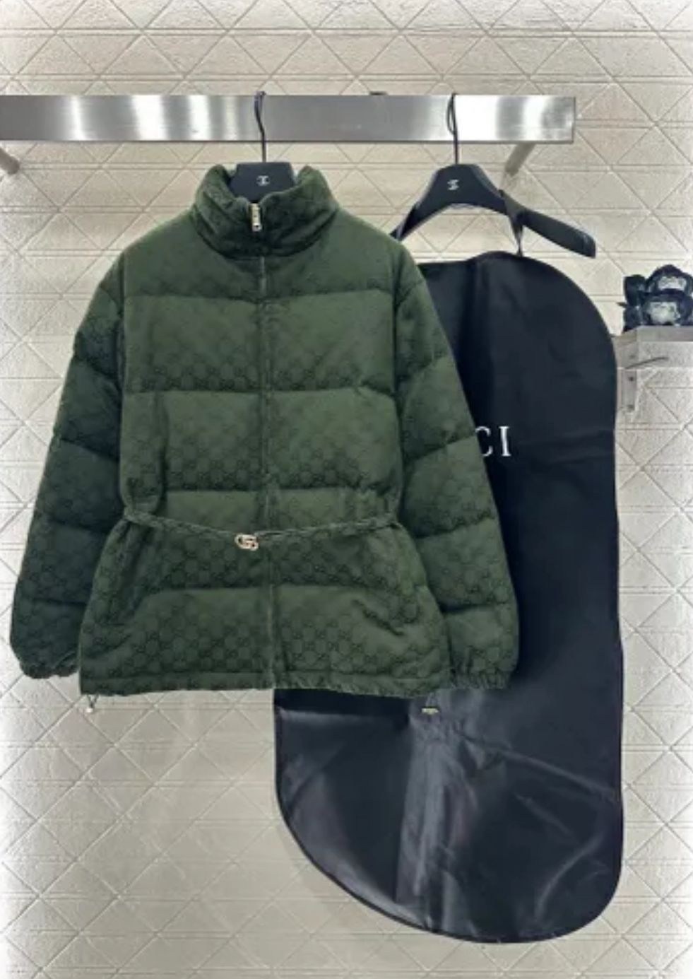 пуховик gucci,демисезонная куртка,куртка гуччи женская,куртка женская,зимние куртки