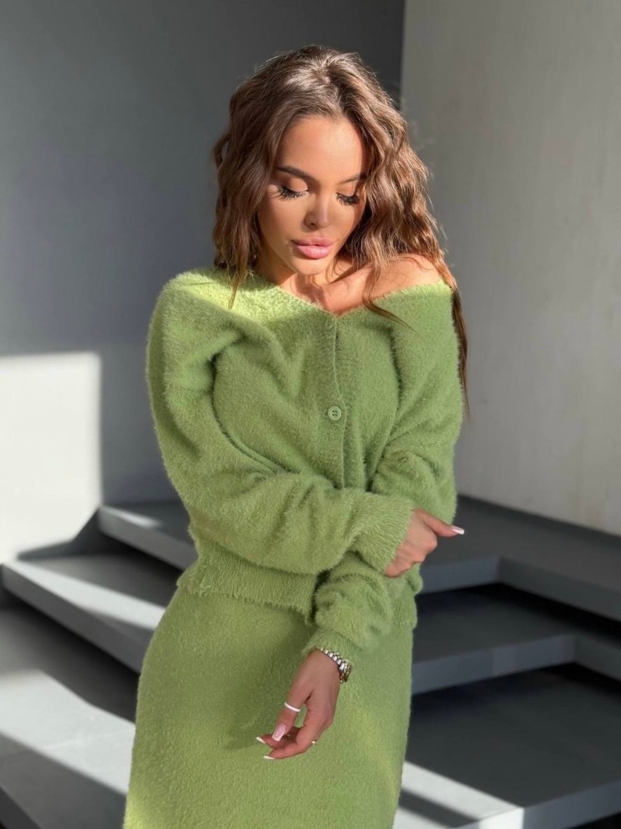 вязаные костюмы,трикотажные костюмы,костюм вязаный с юбкой,женская кофта,кофта кардиган