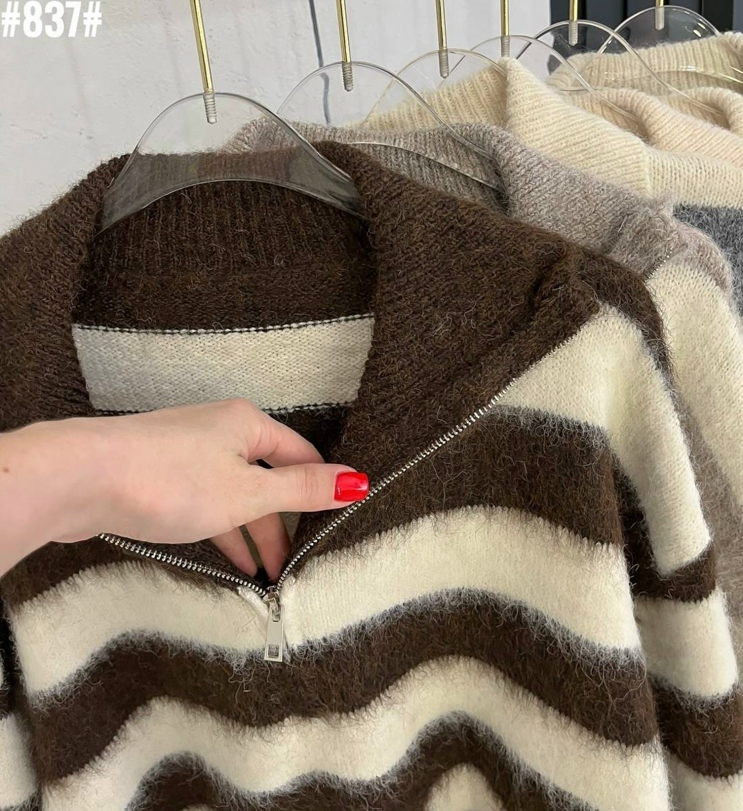 полосатый свитер,свитер в полоску,вязаный свитер в полоску,свитера женские,теплый свитер