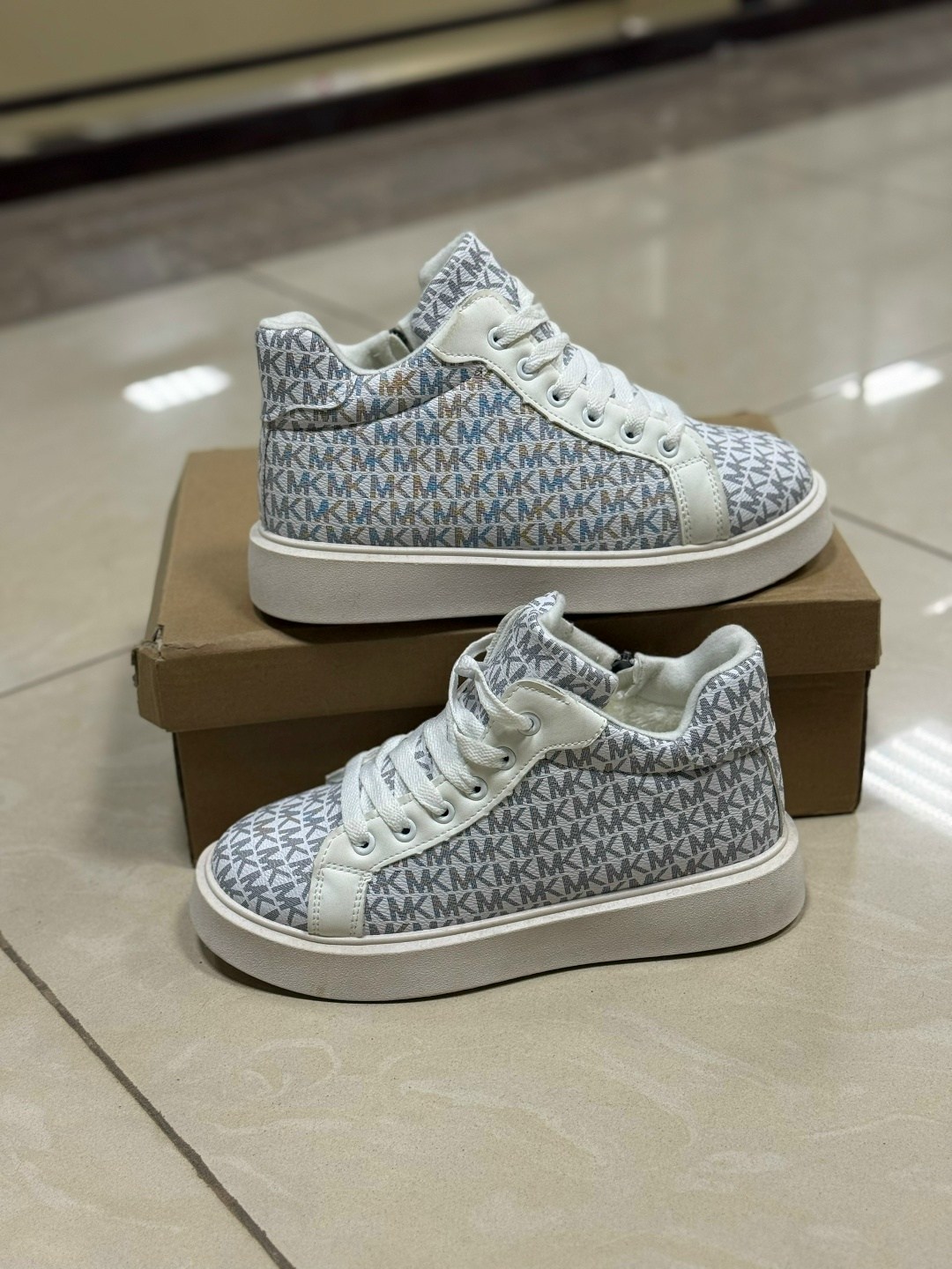 michael kors кроссовки женские,,кеды женски,кеды женские зимние michael kors,кроссовки michael kors