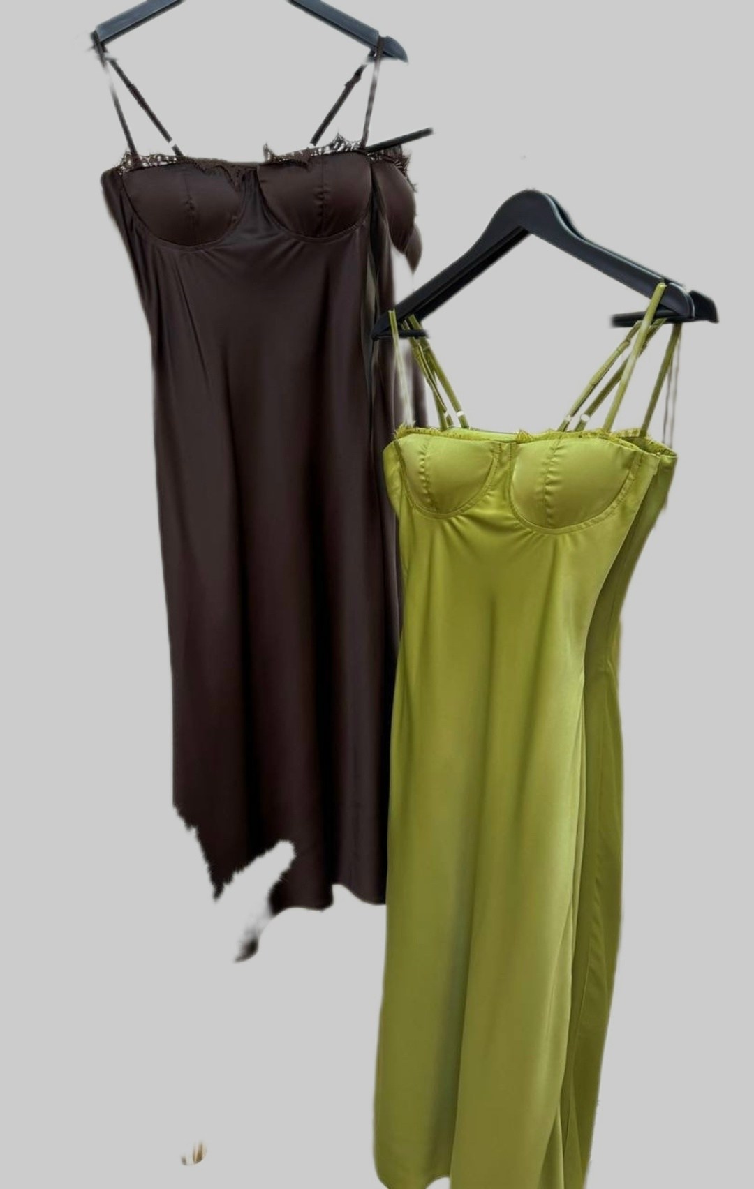 атласное платье,шелковое платье,платье,элегантное платье,коричневое платье