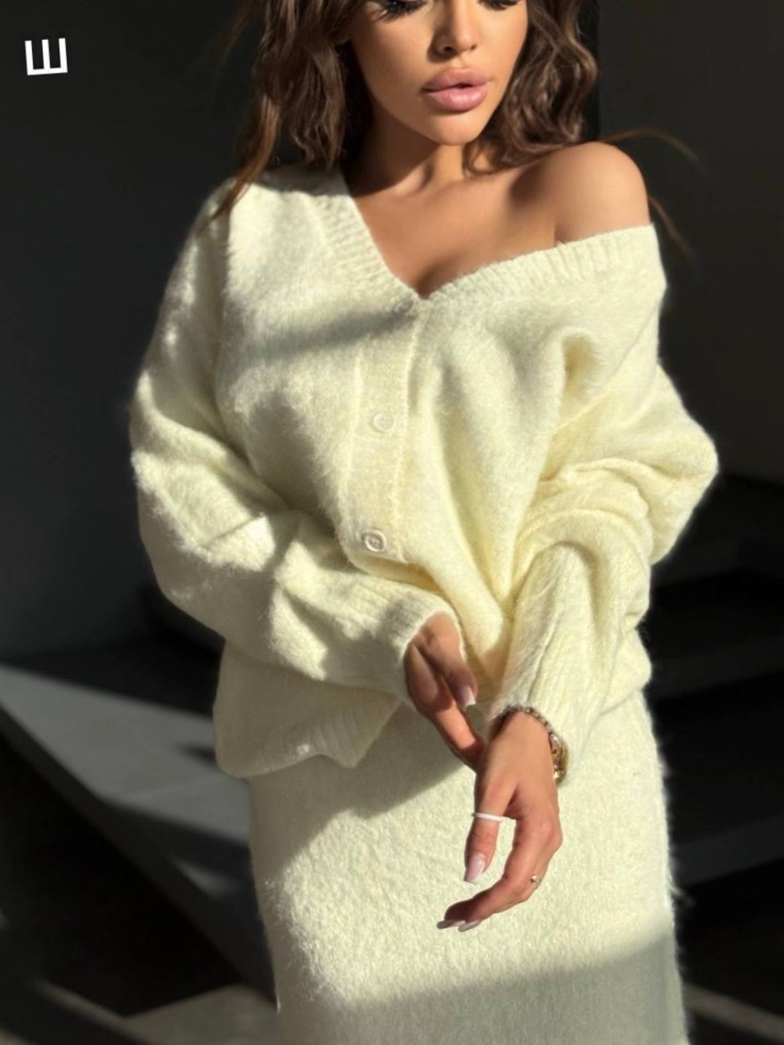 вязаные костюмы,трикотажные костюмы,костюм вязаный с юбкой,женская кофта,кофта кардиган