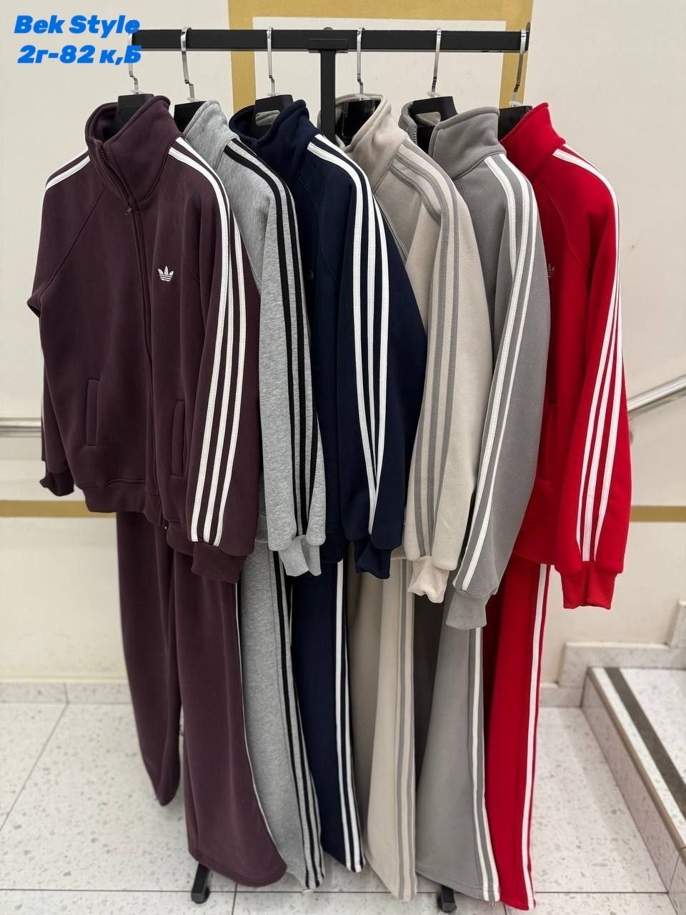 женские костюмы спортивные,спортивные костюмы,стильные костюмы,спортивный костюм для девушек,спортивный костюм стильный