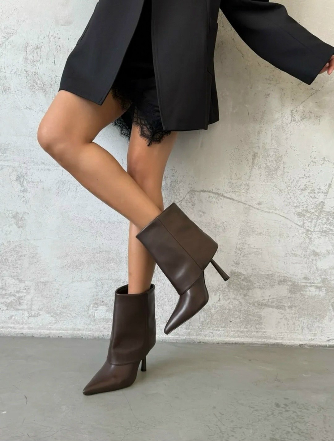 ботильоны женские,коричневые ботильоны,модные ботильоны,ботильоны на шпильках,короткие сапоги