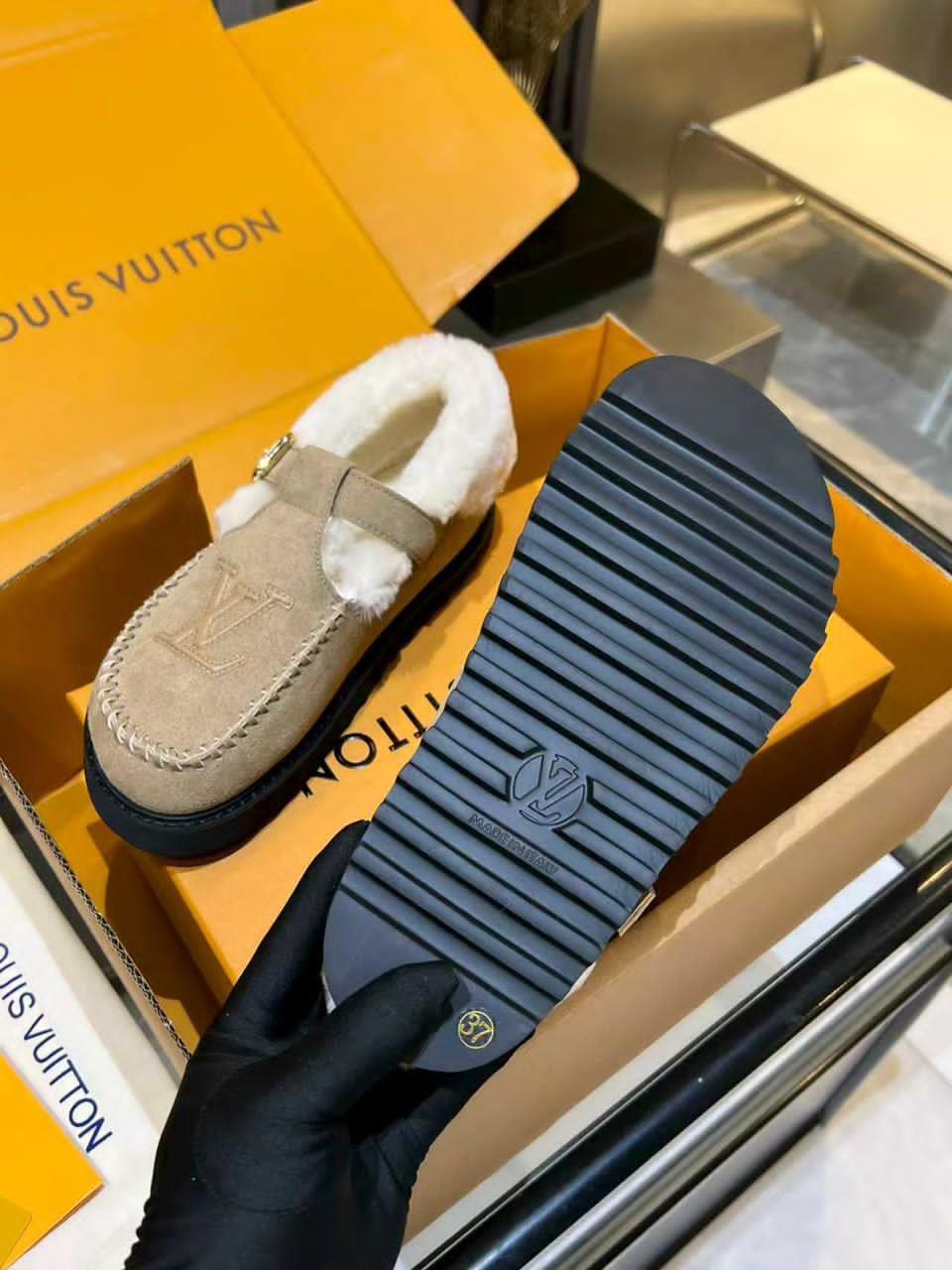 ,ботинки louis vuitton,женская ,меховая ,зимняя женская