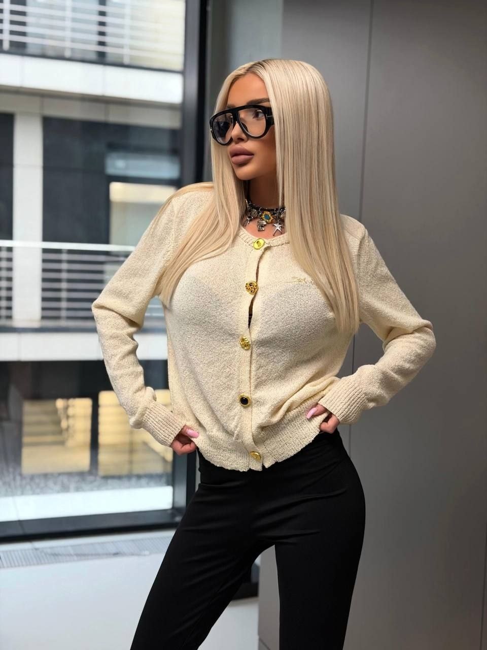 вязаные кардиганы,кардиган женский,кардиган с вышивкой,вязаный женский кардиган,кардиган с пуговицами