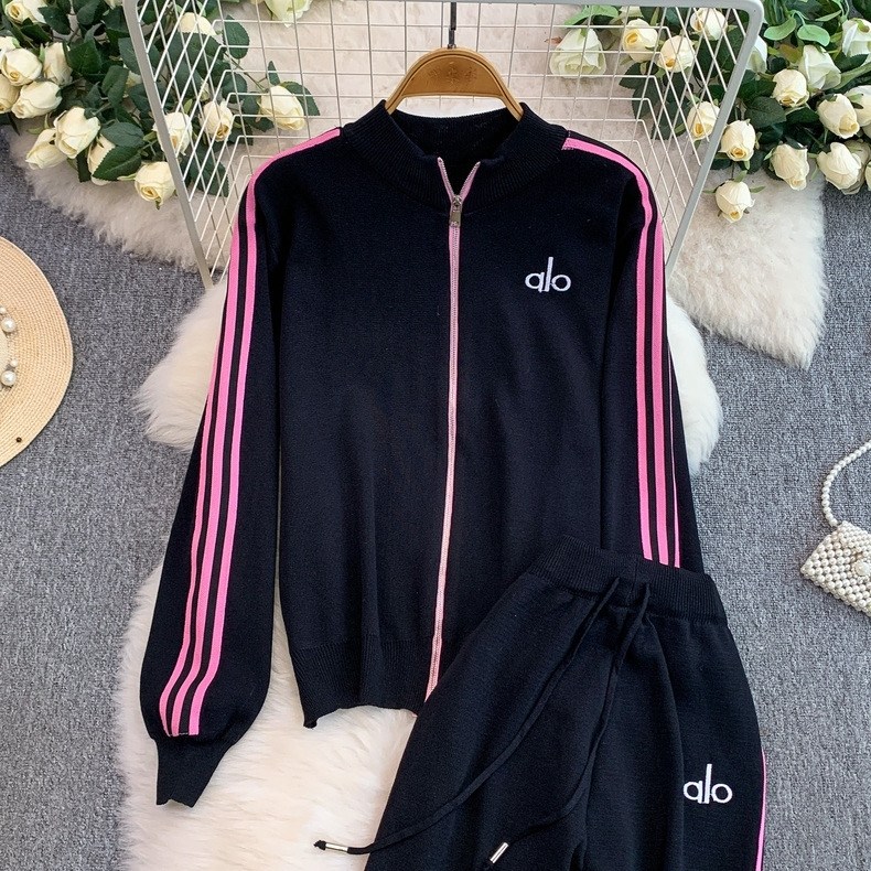 спортивные костюм,женский спортивный костюм,трикотажные костюмы,спортивный костюм стильный,повседневный спортивный костюм