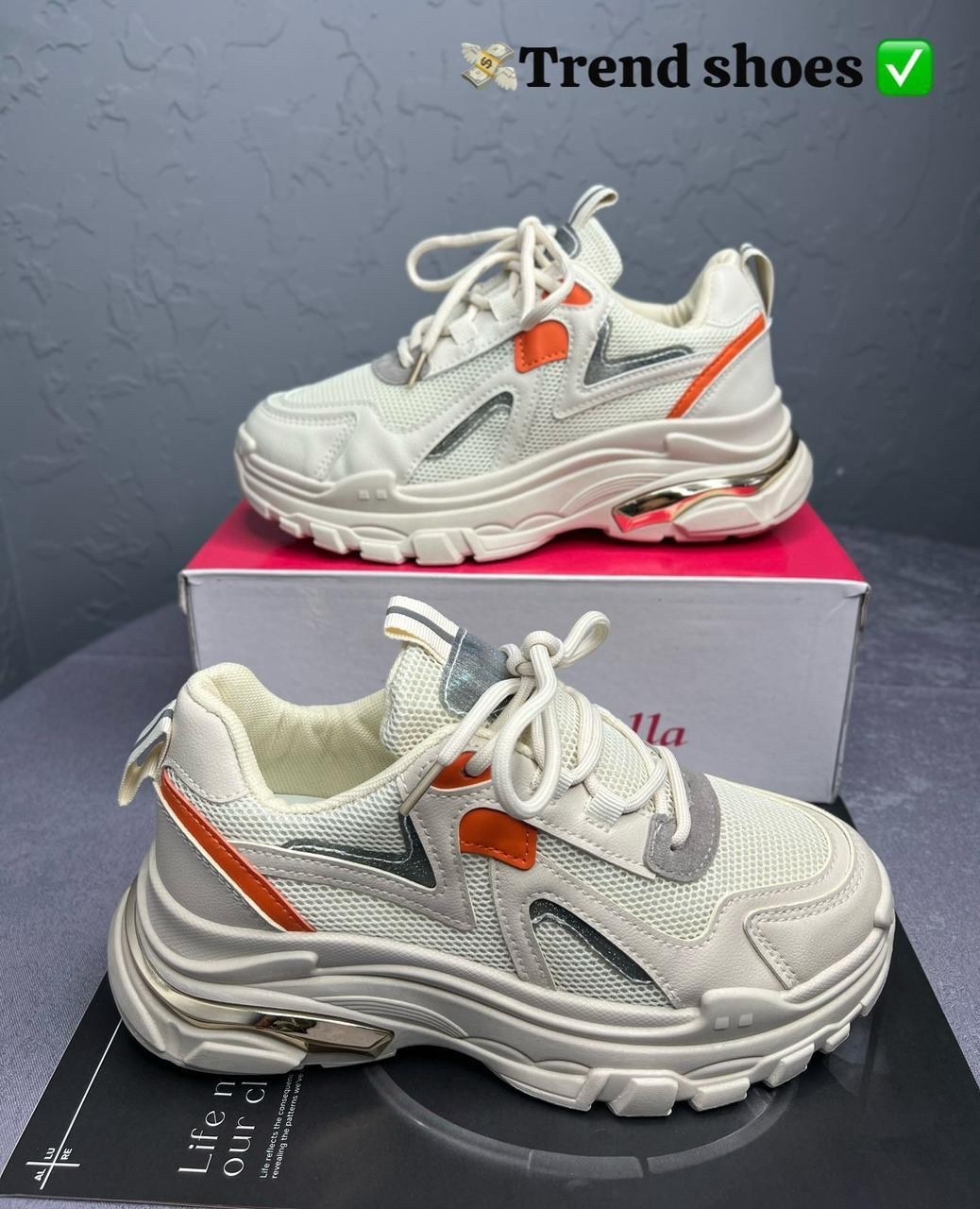 кроссовки женскиe,бежевые брендовые кроссовки,кроссовки модные,женские массивные кроссовки,массивные кроссовки