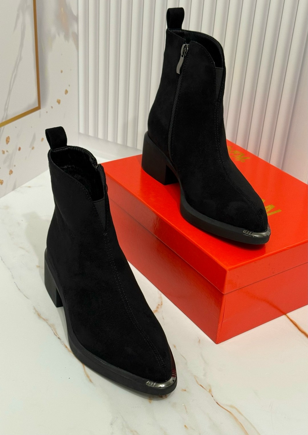 ,женская ,ботинки женские,женские ботильоны,ботильоны замшевые