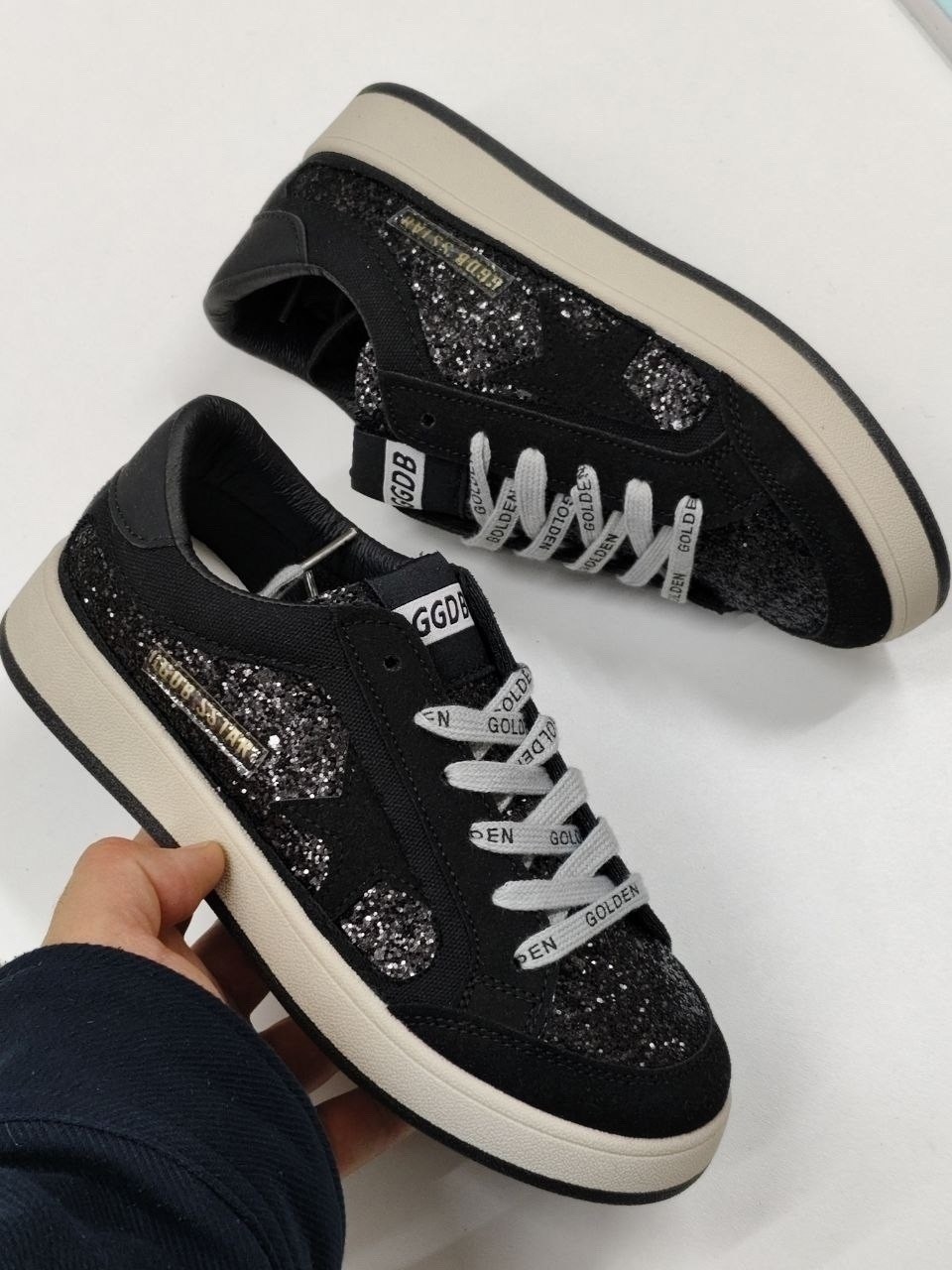 ,кроссовки golden goose,golden goose кеды блестящие,golden goose серебряные,кеды голден гус