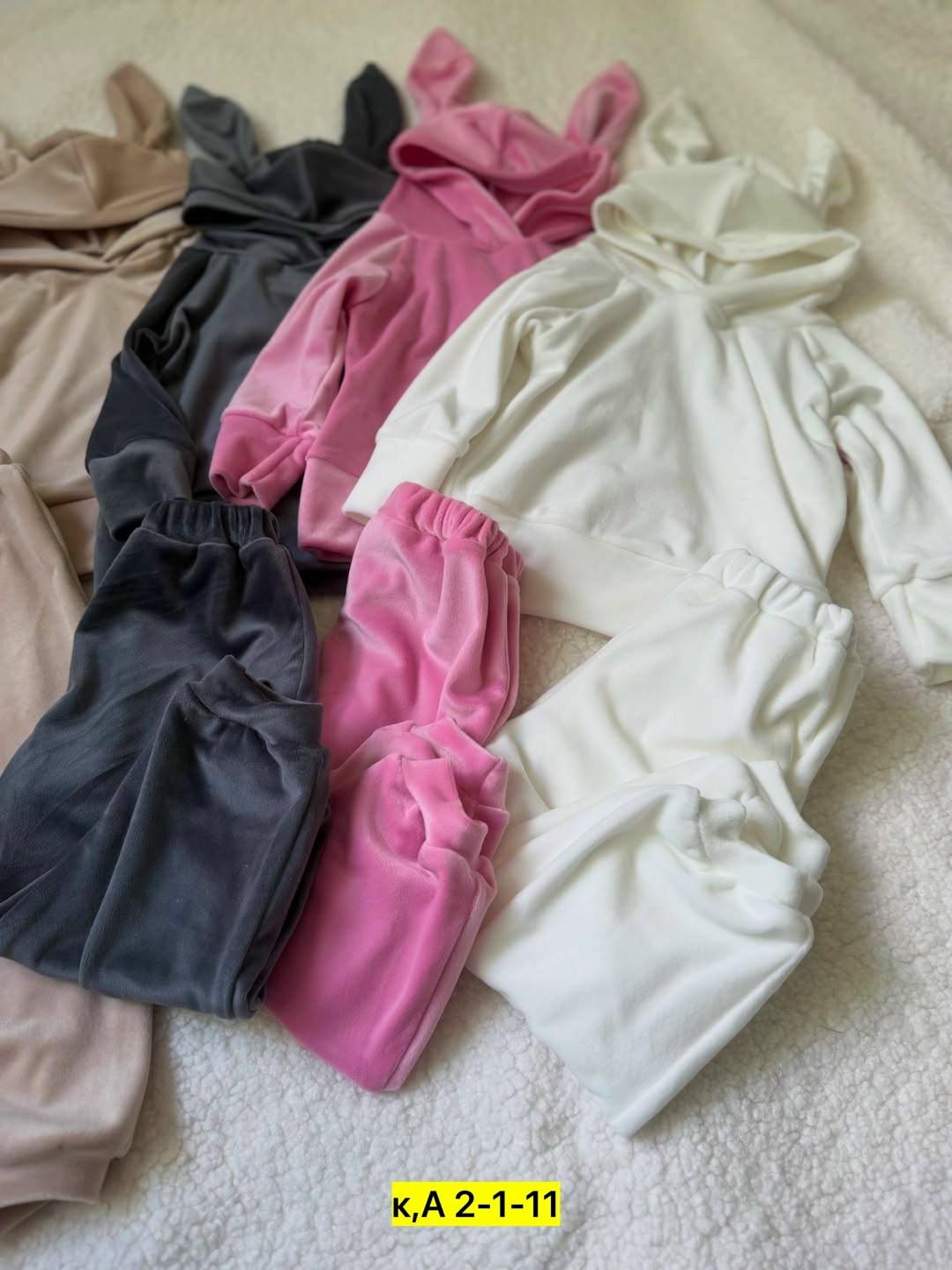 костюм зайчика для мальчика,костюм зайчик,одежда для новорожденного,спортивные костюм,комбинезон зайка