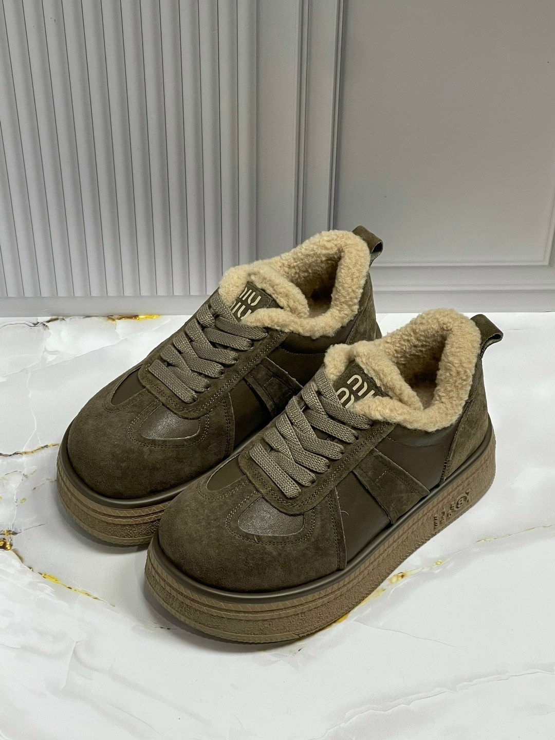 ,зимняя женская , зимняя,ботинки с мехом,обуви