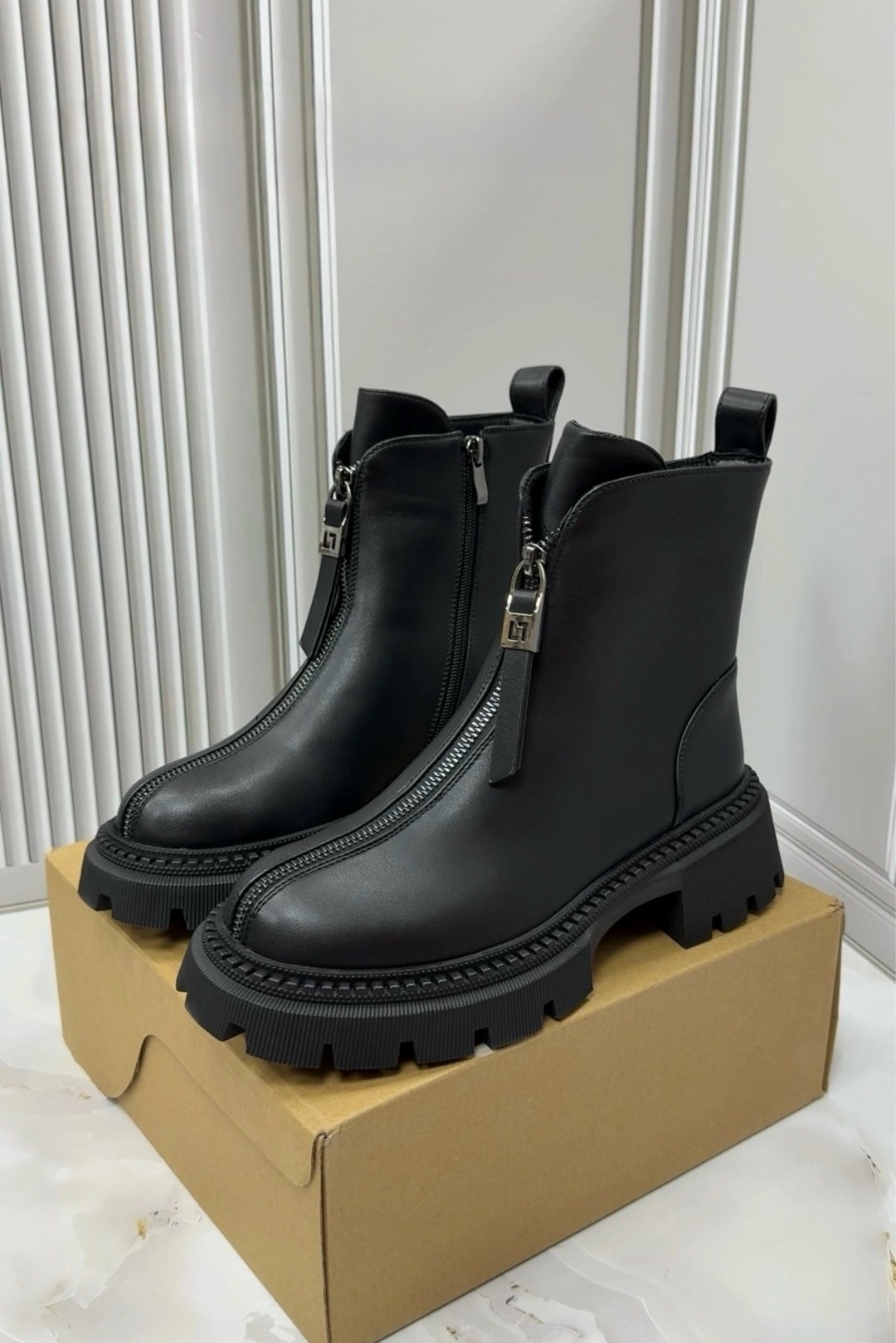 ,ботинки женские,модные ботинки,ботинка,женская