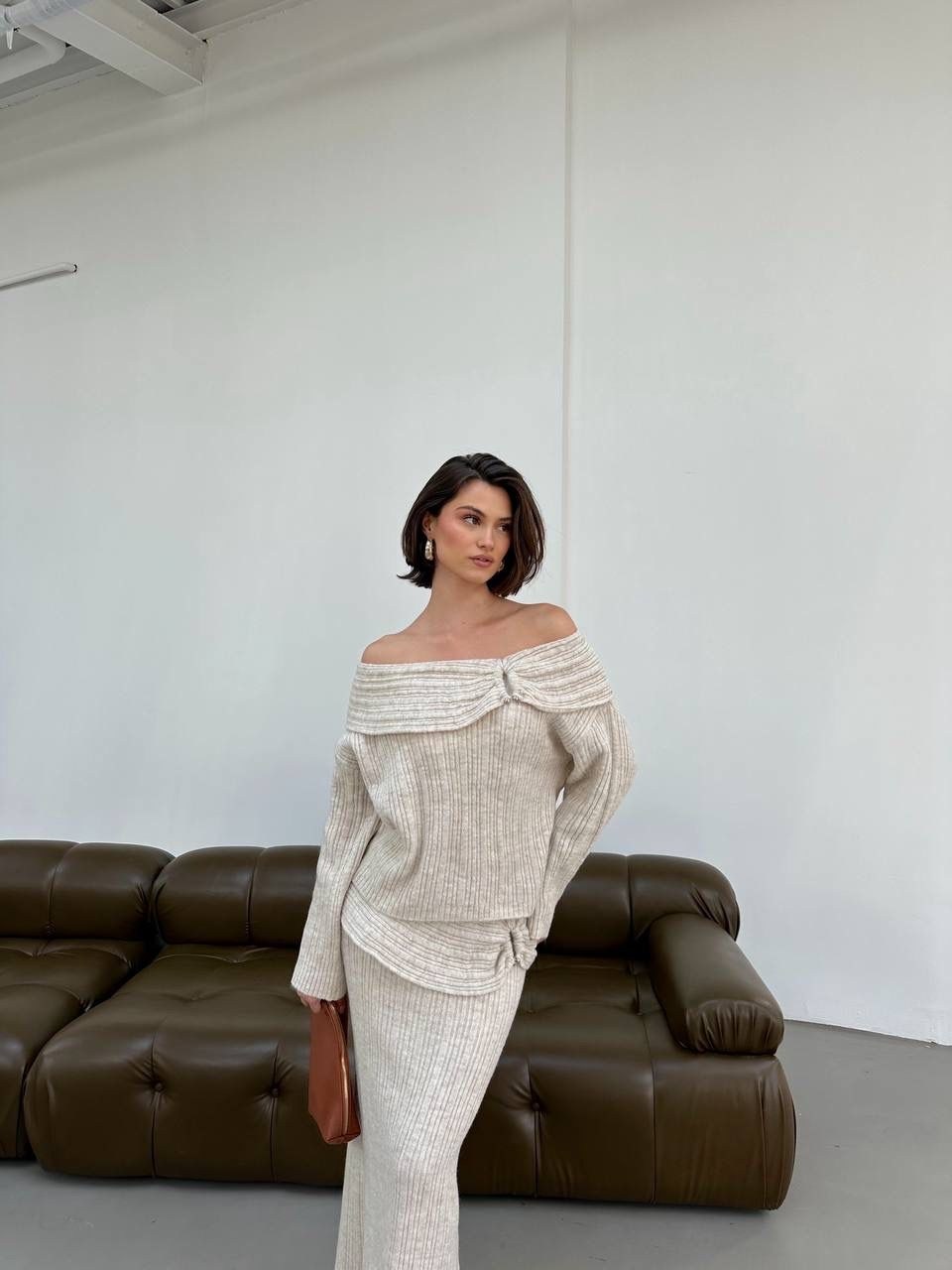 костюм вязаный с юбкой,вязаные костюмы,стильные костюмы,вязаная юбка,трикотажный костюм