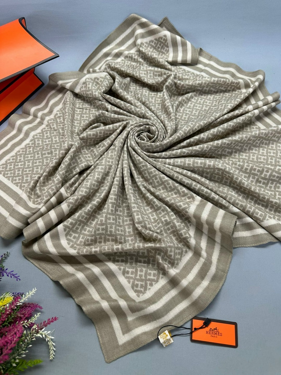 брендовый платок,шарф платок,серый платок луи виттон,платки кашемир,палантин женские