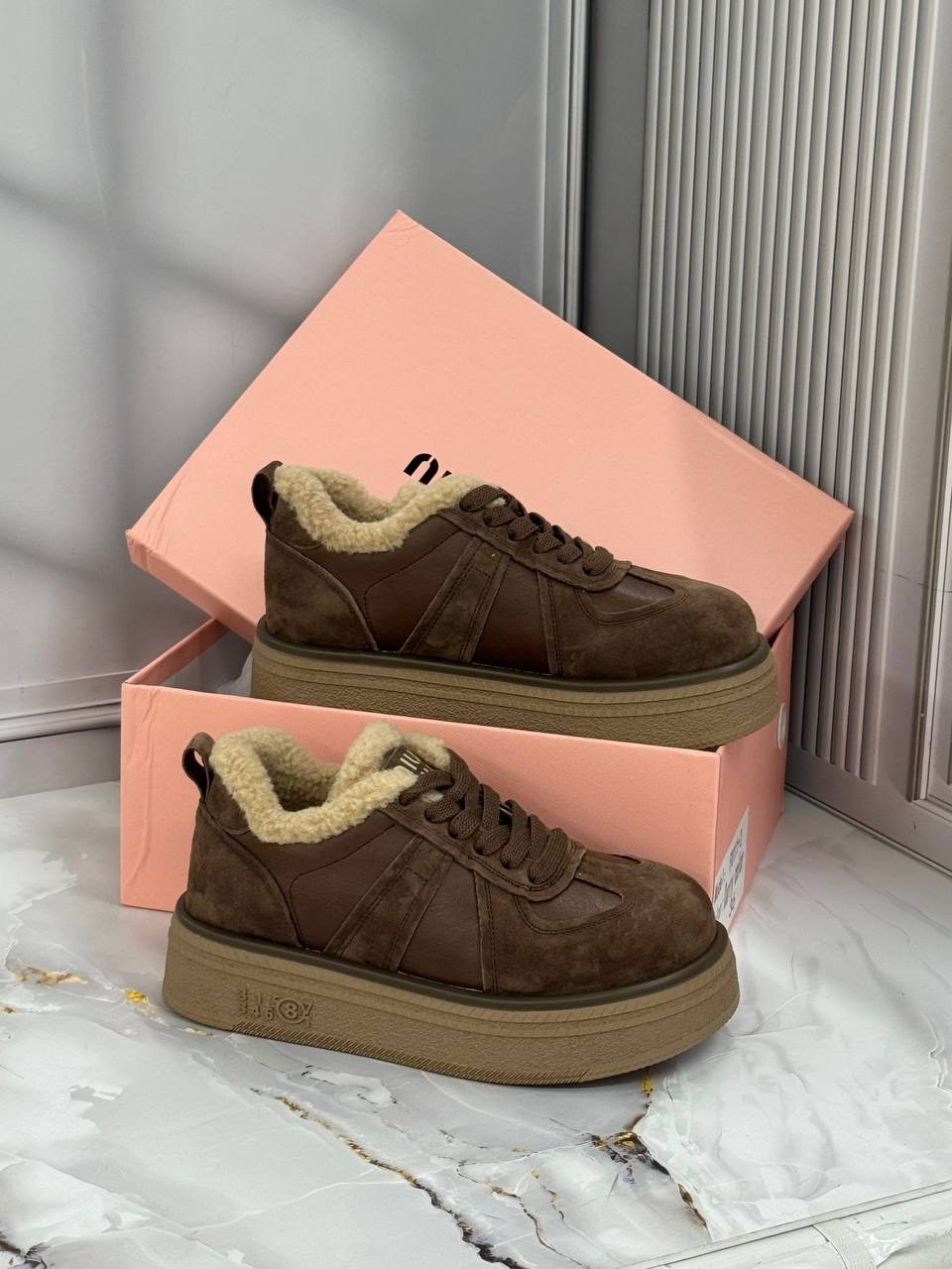 ,зимние женские кроссовки,кеды женские зимние,теплые кроссовки,женские кроссовки с мехом