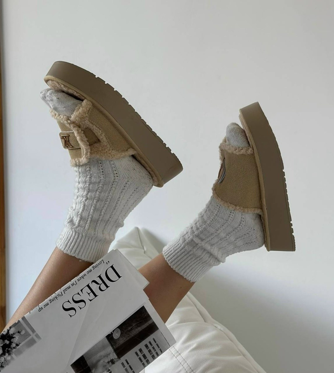 ,повседневная ,тапочки модные,женская , модная