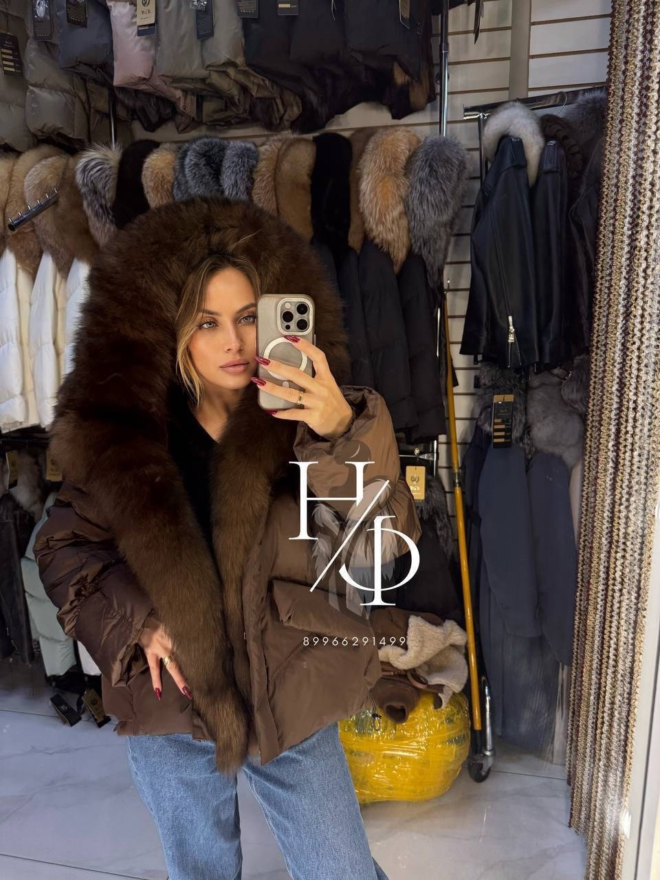 пуховики с мехом,модные пуховики,стильные пуховики,пуховики с натуральным мехом,куртка пуховик с натуральным мехом