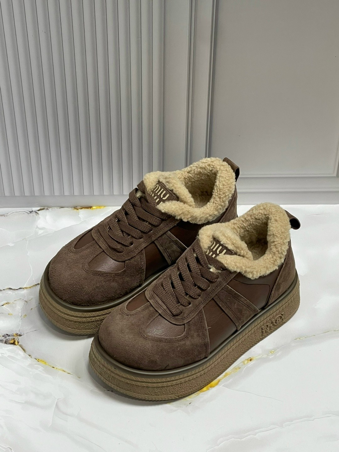 ,зимняя женская , зимняя,ботинки с мехом,обуви