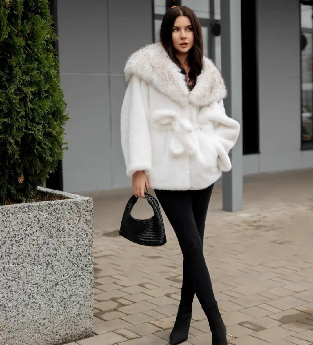 белая норковая шуба,белая норковая шуба с капюшоном,белая шуба,шуба белая норка,шуба женская