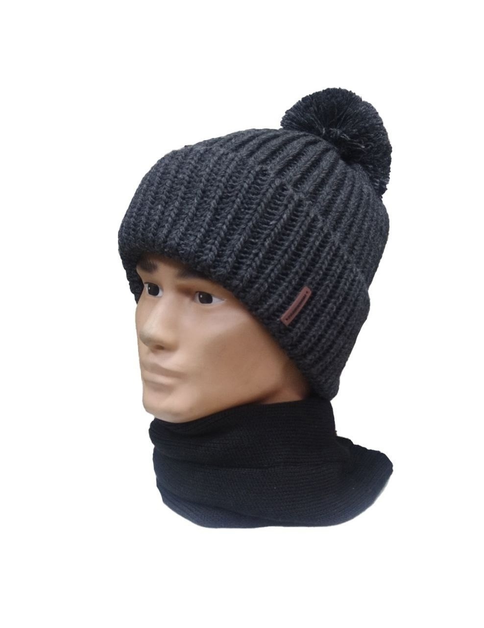 мужская вязаная шапка,мужская шапка,мужская шапка с помпоном,мужская зимняя вязаная шапка,шапка мужская вязаная с помпоном