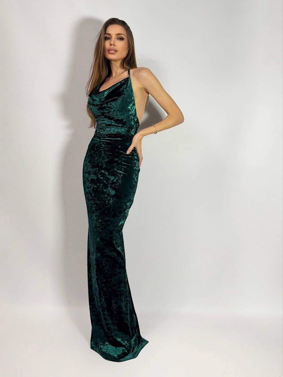 бархатное платье,красное бархатное платье,платье,бордовое платье,вечернее платье