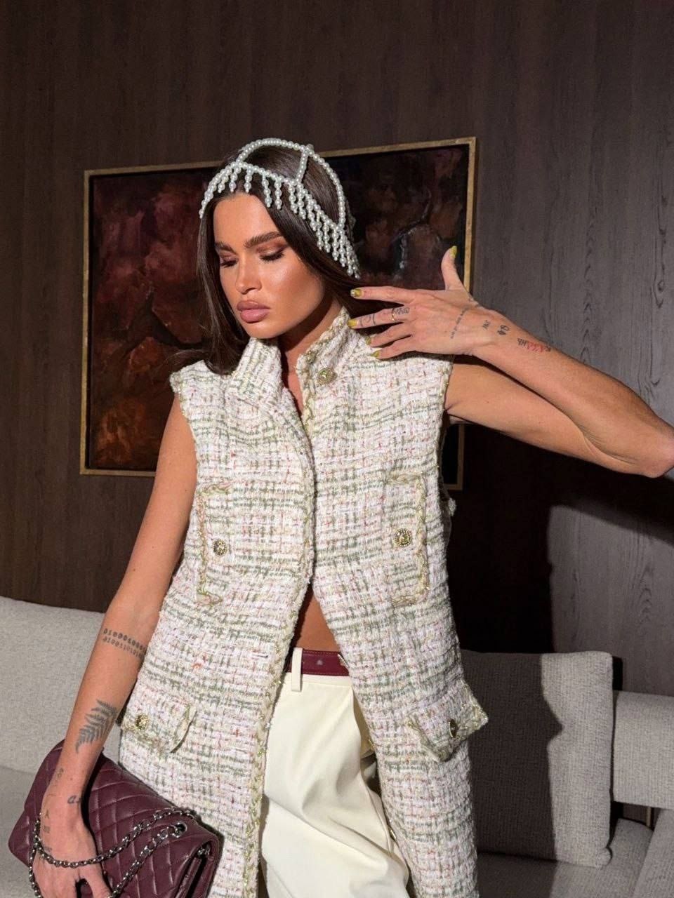 костюмы брючные,бежевые брюки,элегантные наряды,брюки с высокой талией,одежда брюки