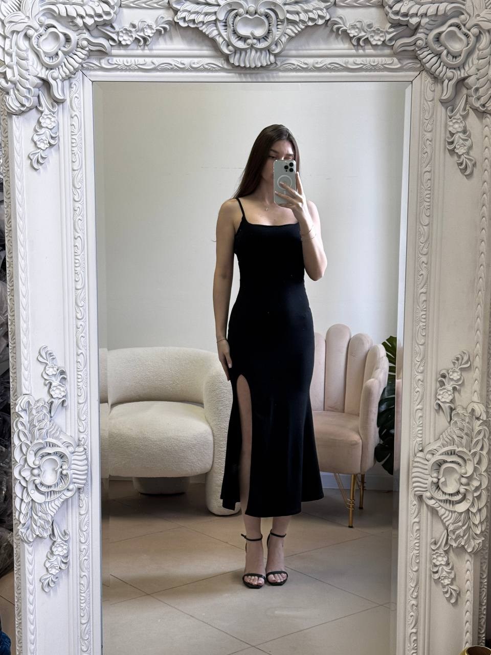 облегающее платье,длинное платье с разрезом,приталенное платье,длинное платье,платье облегающее длинное