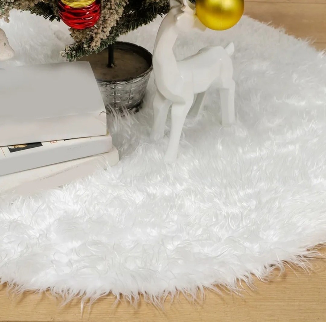 меховая юбка под елку,коврик юбка под елку,меховая юбка для елки,новогодний коврик юбка под eлку,юбка для елки белая