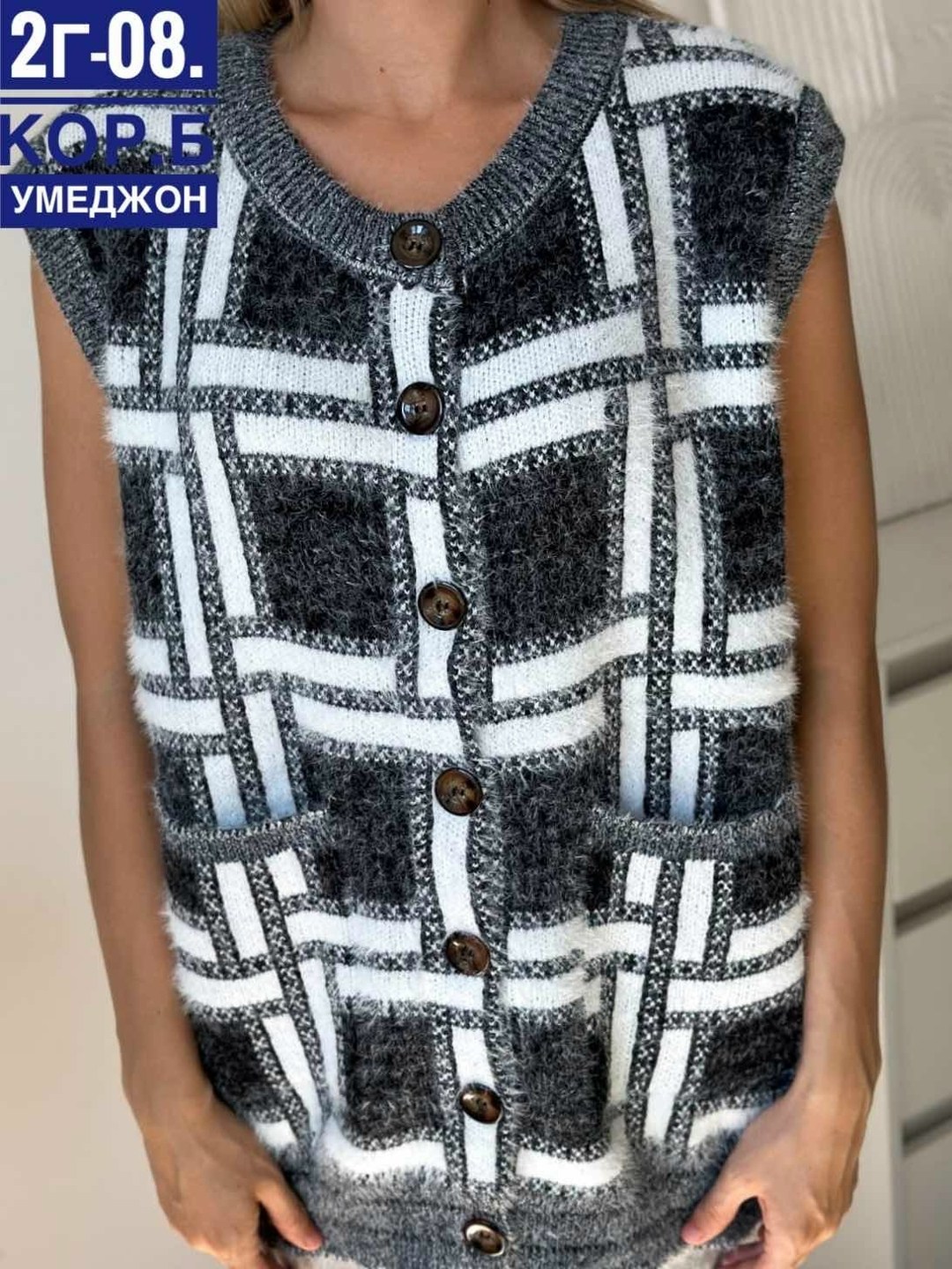 вязаные жилеты,жилетка женская,жилет вязаный женский,безрукавки ,безрукавка