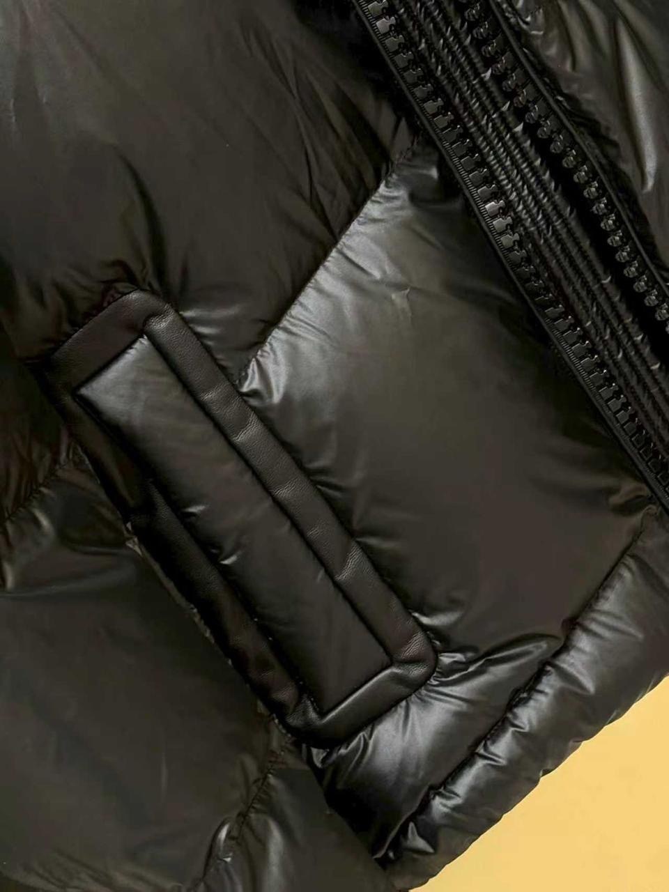 пуховик prada,пуховик prada женский,куртка пуховик,пуховик повседневный,пуховик прада мужской